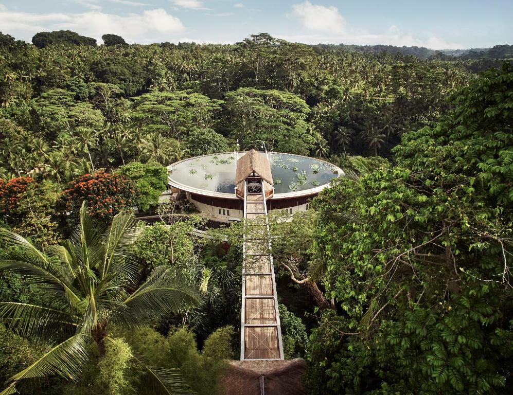 four seasons Bali hotel luxe
