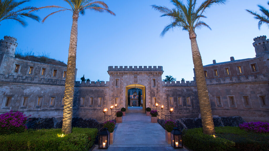 Entrance-Cap-Rocat-Hotel-Mallorca hotel majorque cap rocat