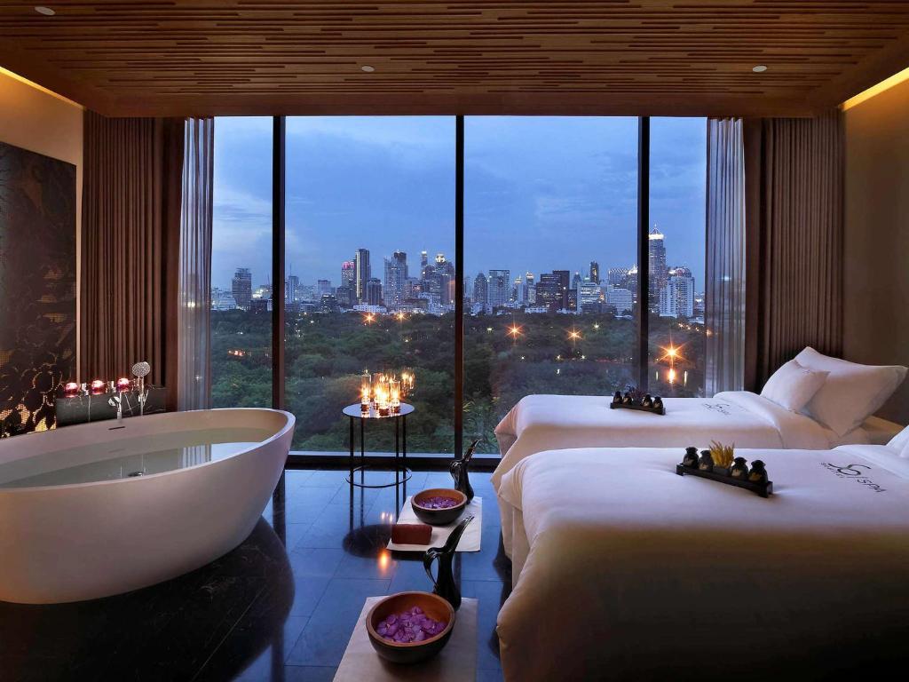 hotel so bangkok luxe